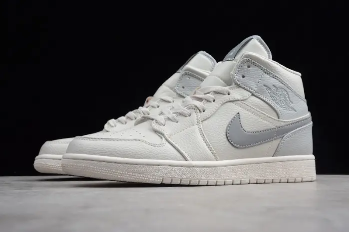 Jordan 1 Mid Light Bone 
