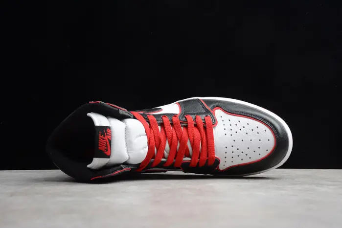 Jordan 1 Retro High Bloodline 