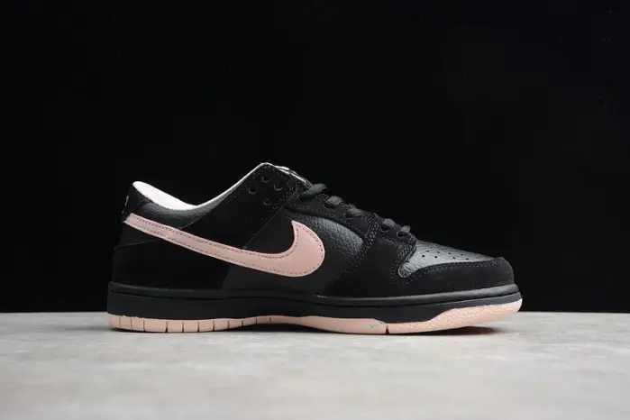 Nike SB Dunk Low Black Washed Coral 