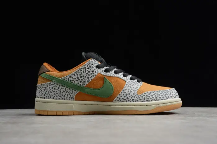 Nike SB Dunk Low Safari 