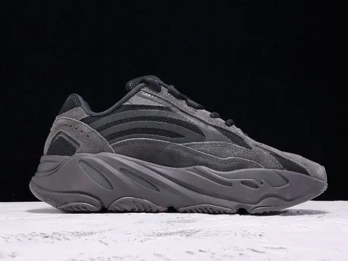 Yeezy Boost 700 V2 Vanta 