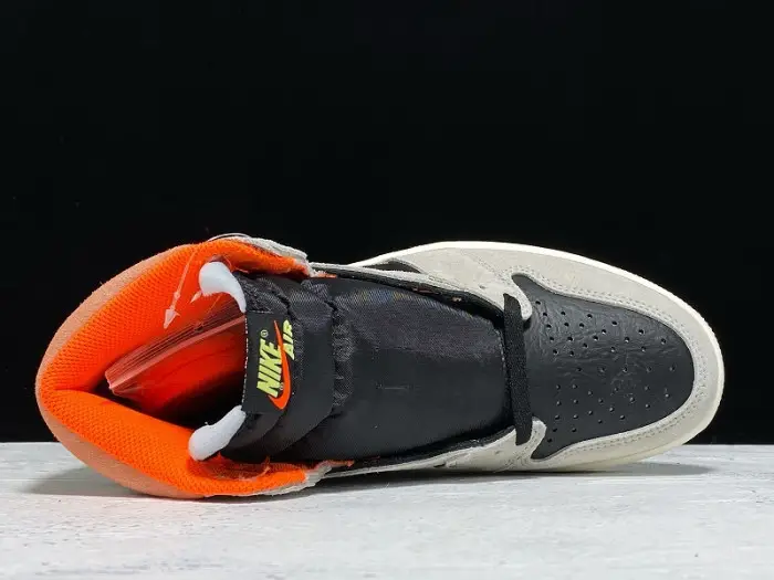 Jordan 1 Retro High Neutral Grey Hyper Crimson 