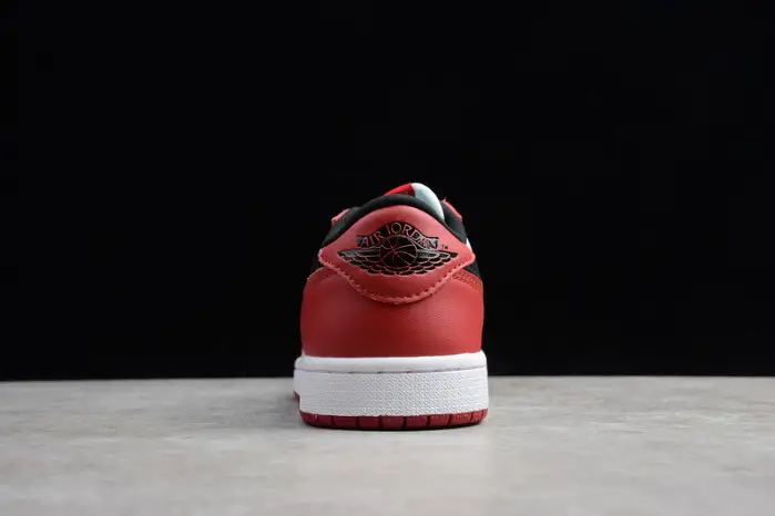 Jordan 1 Retro Low Chicago 