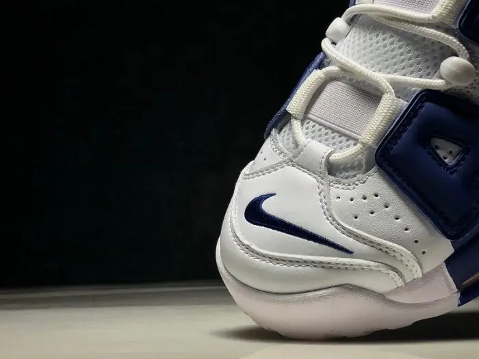 Nike Air More Uptempo Knicks 