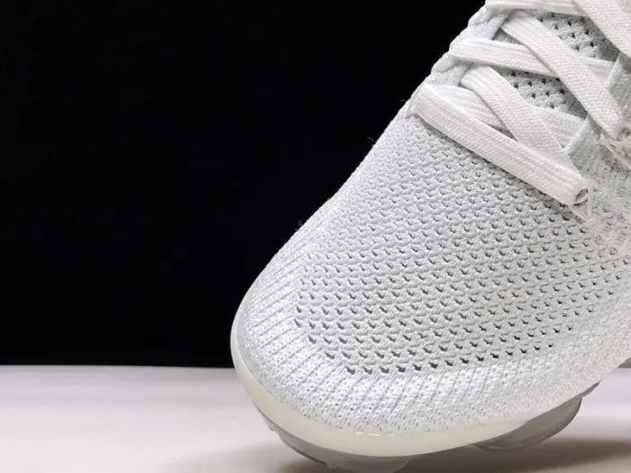 Nike Air VaporMax Flyknit 2 White Vast Grey 