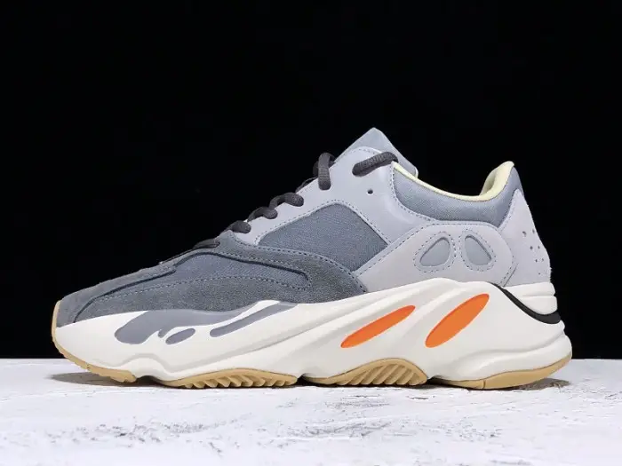 Yeezy Boost 700 Magnet 