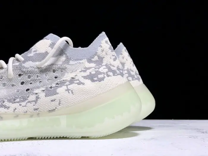 Yeezy Boost 380 Alien 