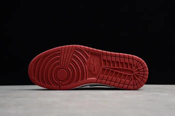 Jordan 1 Retro Low Chicago 