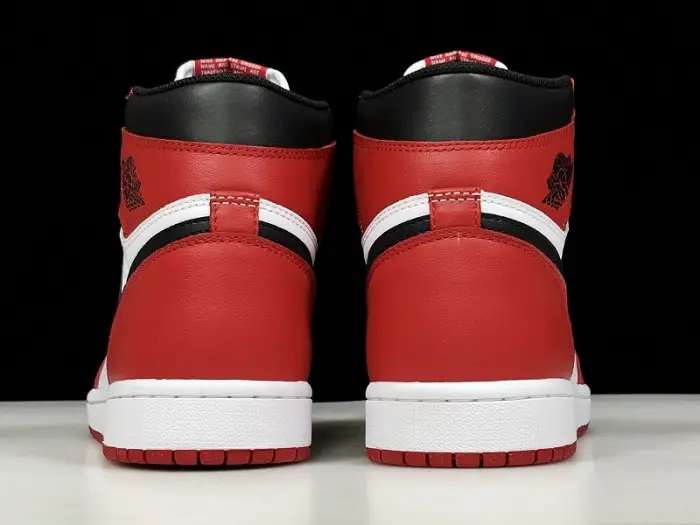 Jordan 1 Mid Reverse New Love 