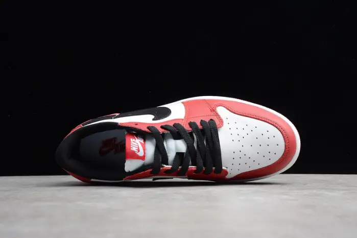 Jordan 1 Retro Low Chicago 