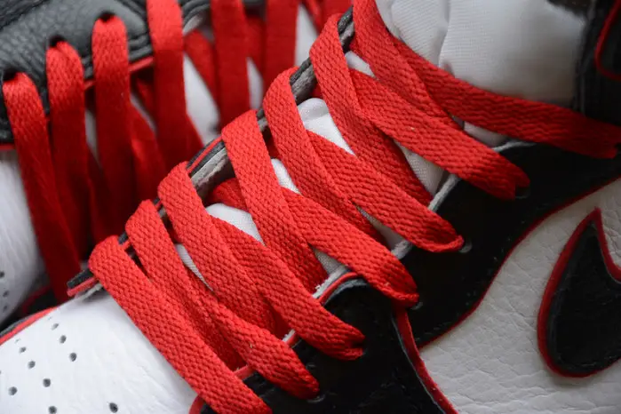 Jordan 1 Retro High Bloodline 