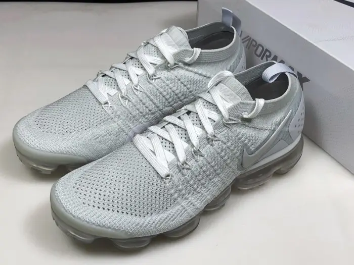 Nike Air VaporMax Flyknit 2 White Vast Grey 