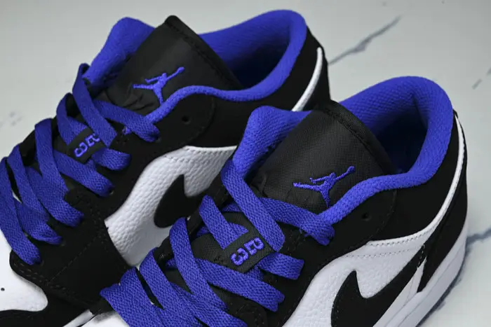 Air Jordan 1 Low SE Obsidian 