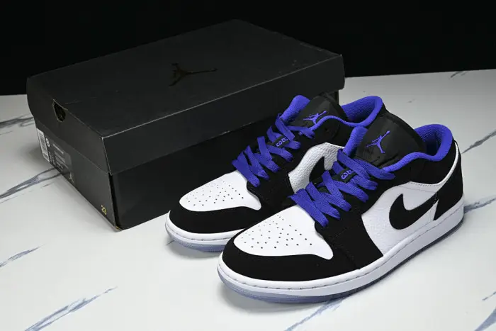 Air Jordan 1 Low SE Obsidian 