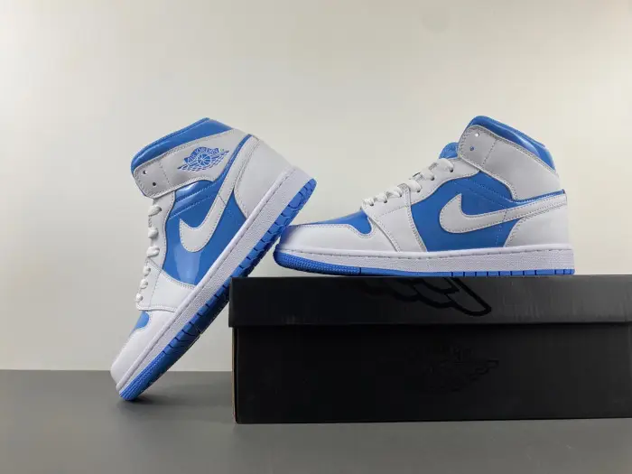 Air Jordan 1 Mid 