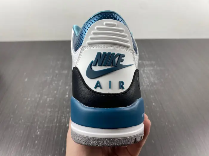 Air Jordan 3 Retro 