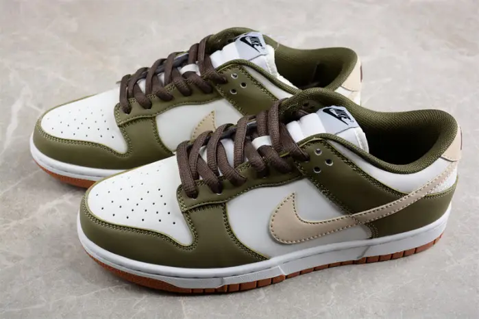 Nike SB Dunk Low 