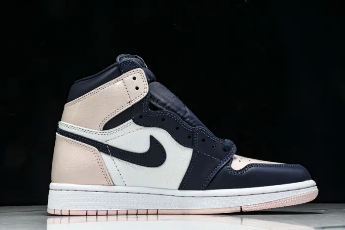 Air Jordan 1 High OG “Atmosphere” 