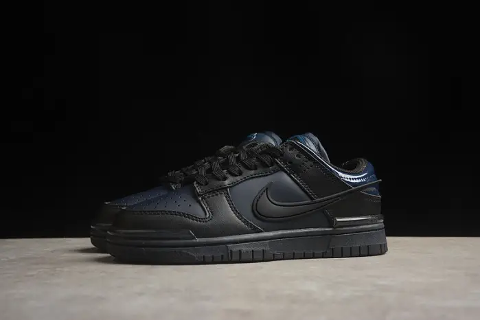 Nike SB Dunk Low 