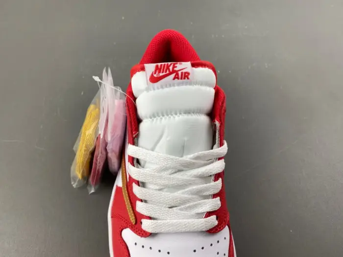 Travis Scott x Air Jordan 1 Low OG 
