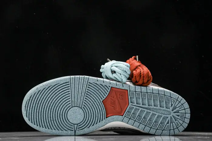 Nike SB Dunk Low “Big Money Savings” 