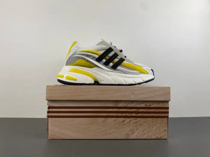 Pharrell x adidas Adistar Jellyfish "Yellow " 