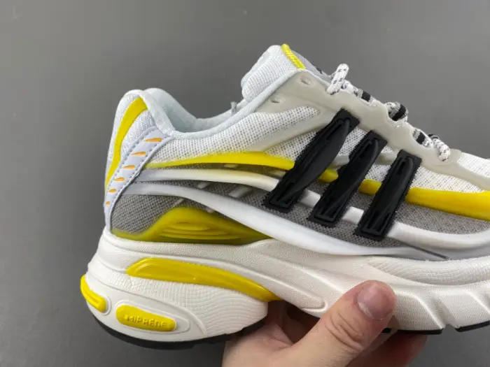 Pharrell x adidas Adistar Jellyfish "Yellow " 