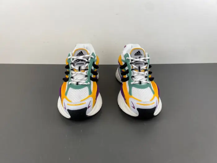 Pharrell x adidas Adistar Jellyfish 