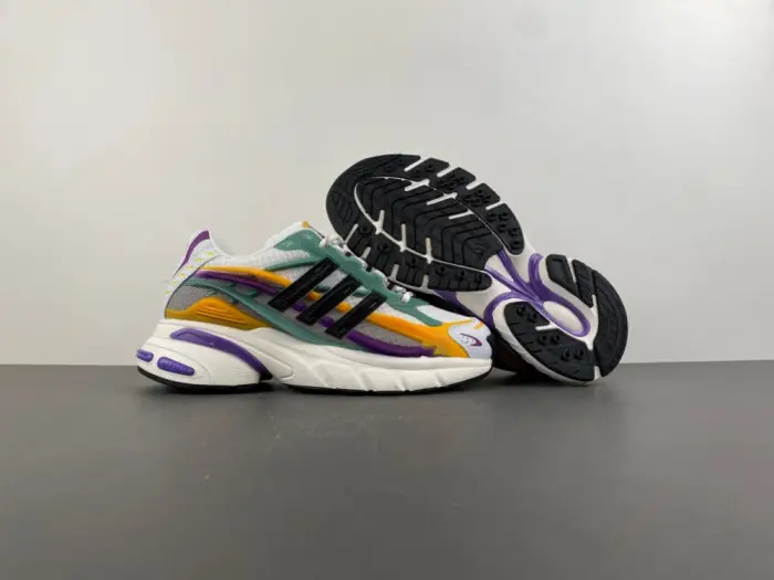 Pharrell x adidas Adistar Jellyfish 