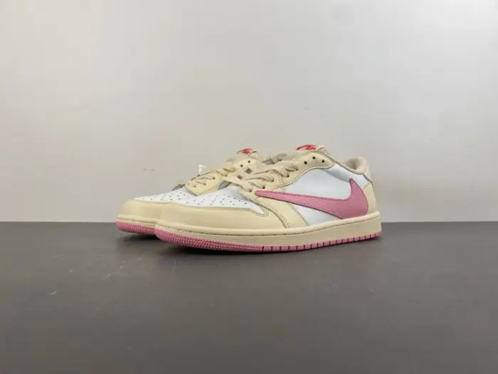 Travis Scott x Air Jordan 1 Low OG 