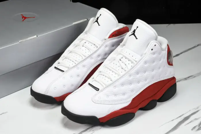AIR JORDAN 13  “Chicago” 