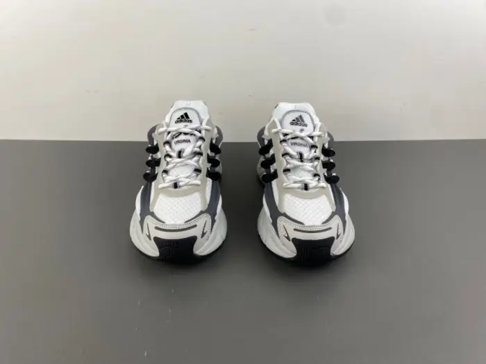 Pharrell x adidas Adistar Jellyfish 