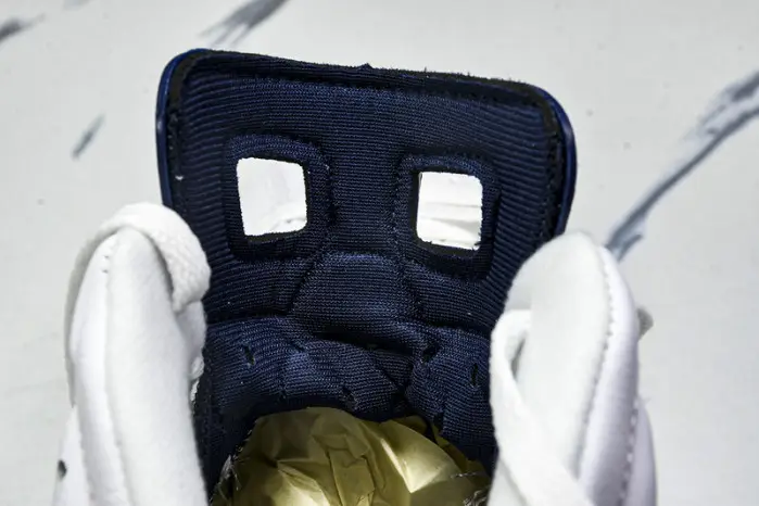 Air Jordan 6 Retro “Midnight Navy” 