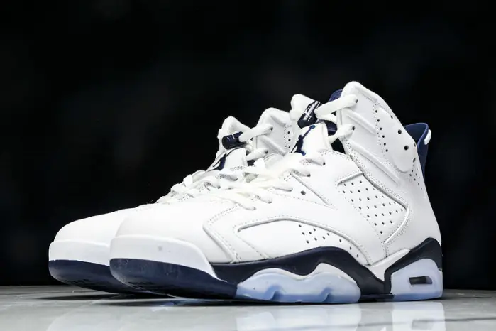 Air Jordan 6 Retro “Midnight Navy” 