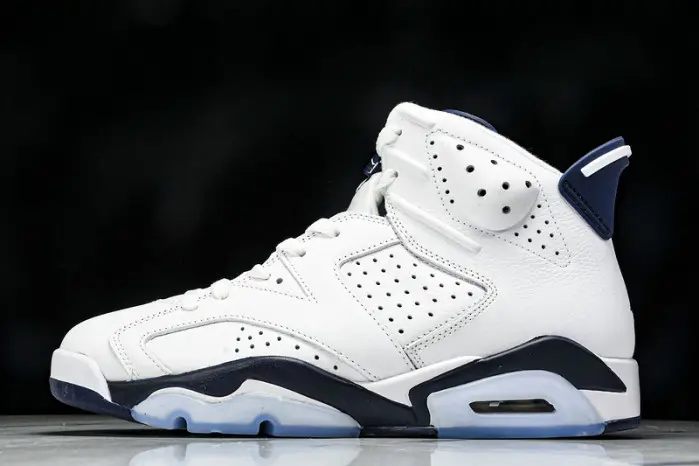Air Jordan 6 Retro “Midnight Navy” 