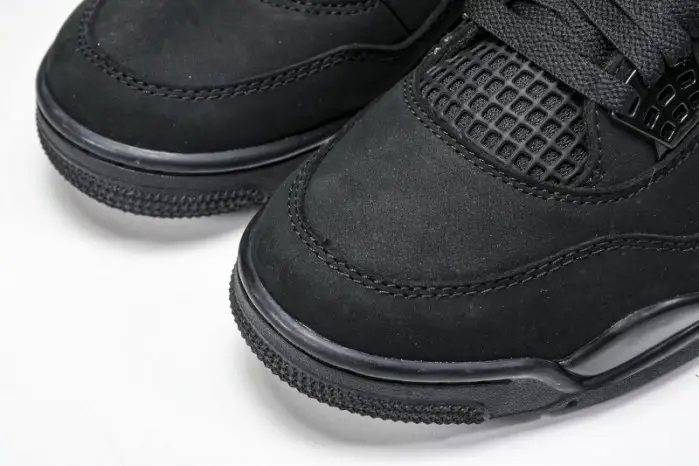 Air Jordan 4 “Black Cat”  2025 