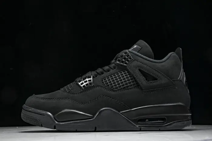 Air Jordan 4 “Black Cat”  2025 