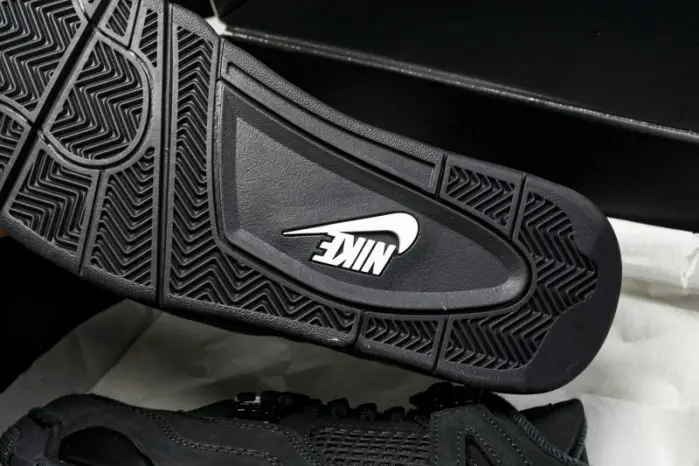 Air Jordan 4 “Black Cat”  2025 