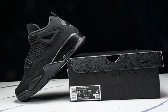 Air Jordan 4 “Black Cat”  2025 