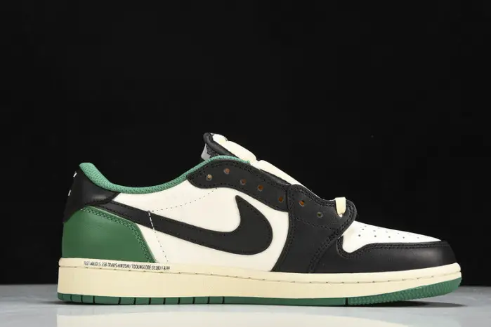 Travis Scott x Air Jordan 1 Low 