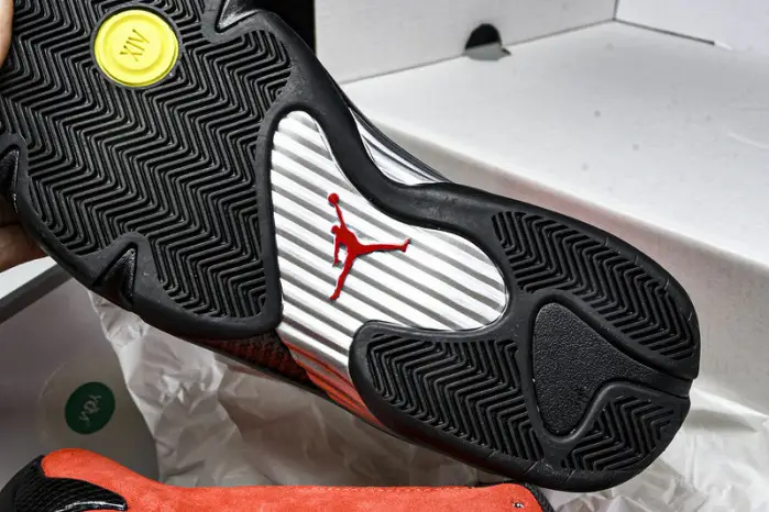 Air Jordan 14 “Ferrari (Retro versions 2025) 