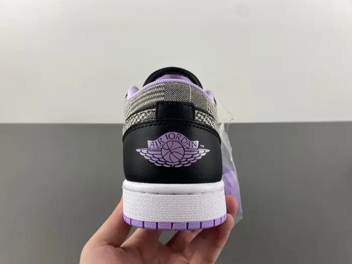 Air Jordan 1 Retro Low 