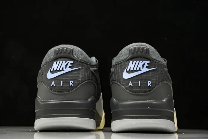 Air Jordan 4   "Remastered" 