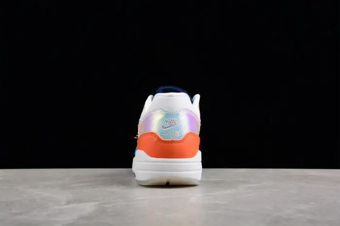 Nike Air Max 1 "La Ville Lumière" 