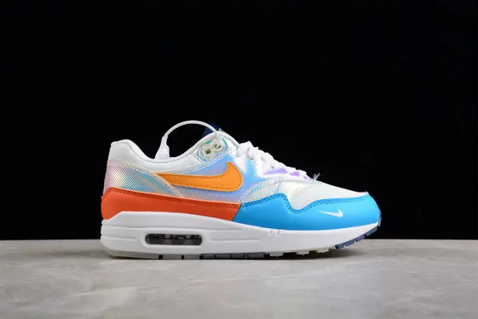 Nike Air Max 1 "La Ville Lumière" 
