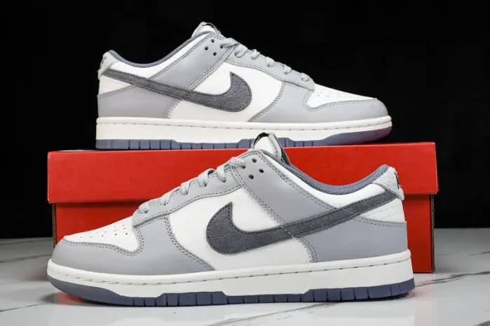 Nike Dunk Low 
