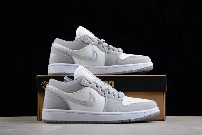 Air Jordan 1 Low "Light Steel Grey" 