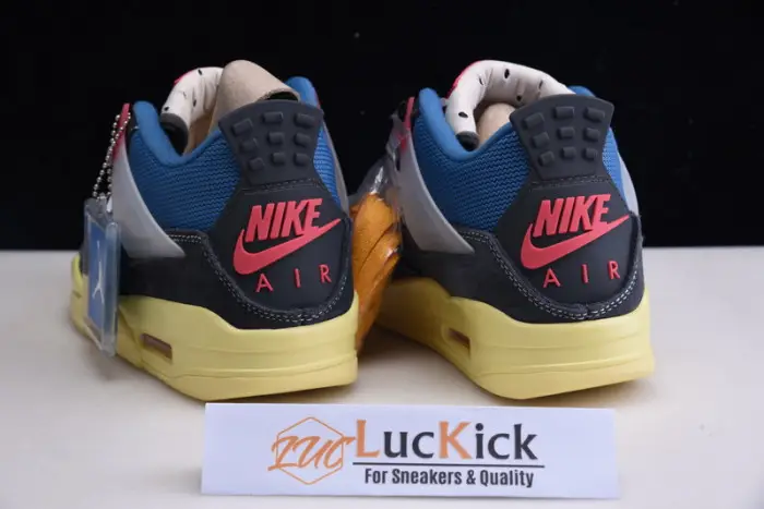 Jordan 4 Retro Union Off Noir 