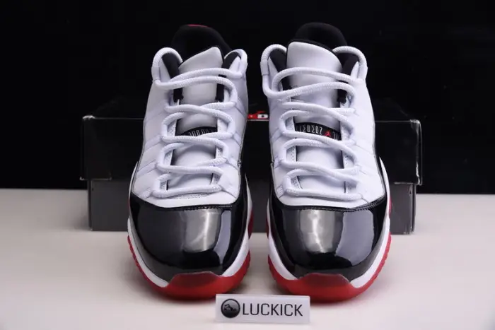 Jordan 11 Retro Low Concord Bred 