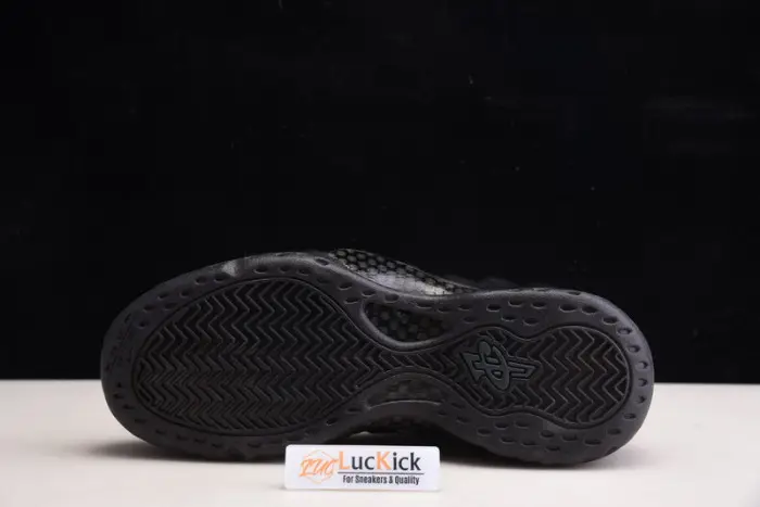 NIKE AIR FOAMPOSITE ONE 
